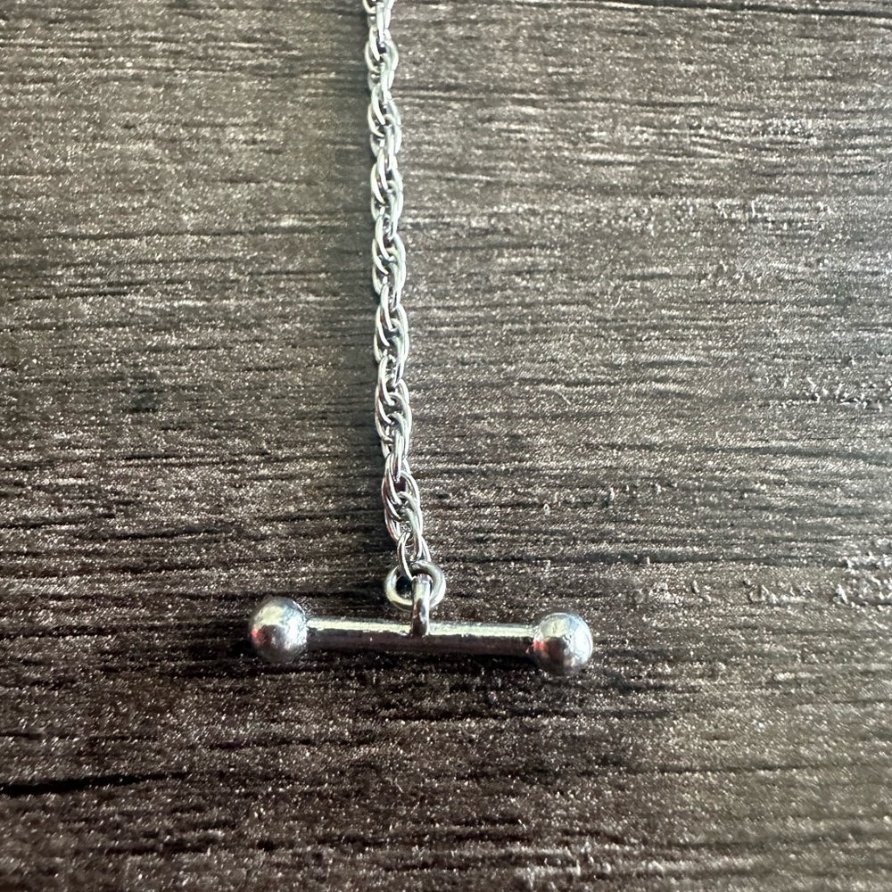 Bracelet used in good condition not sure of the brand - Picture 5 of 6